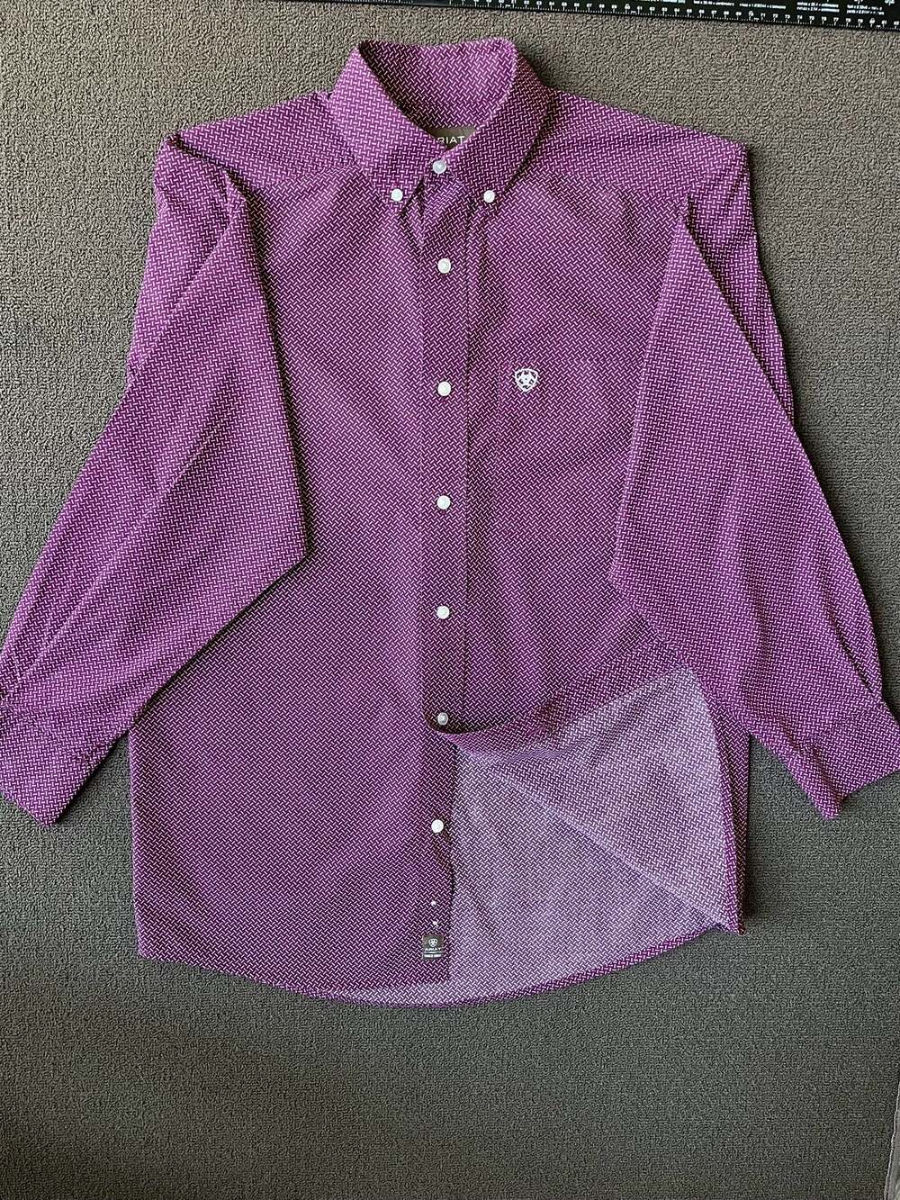 Ariat Men's Long Sleeve Classic Fit,